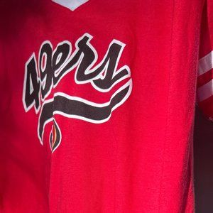 Women's San Francisco 49ers T-Shirt (Size L)